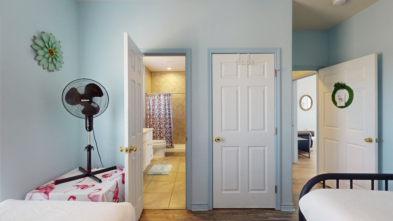 Photo of Bedroom in North Beach
