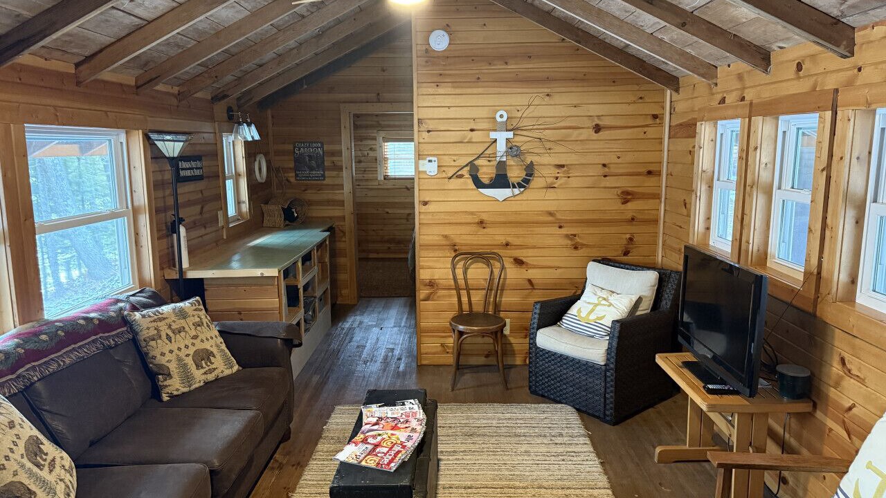 Photo of Livingroom in Three Lakes