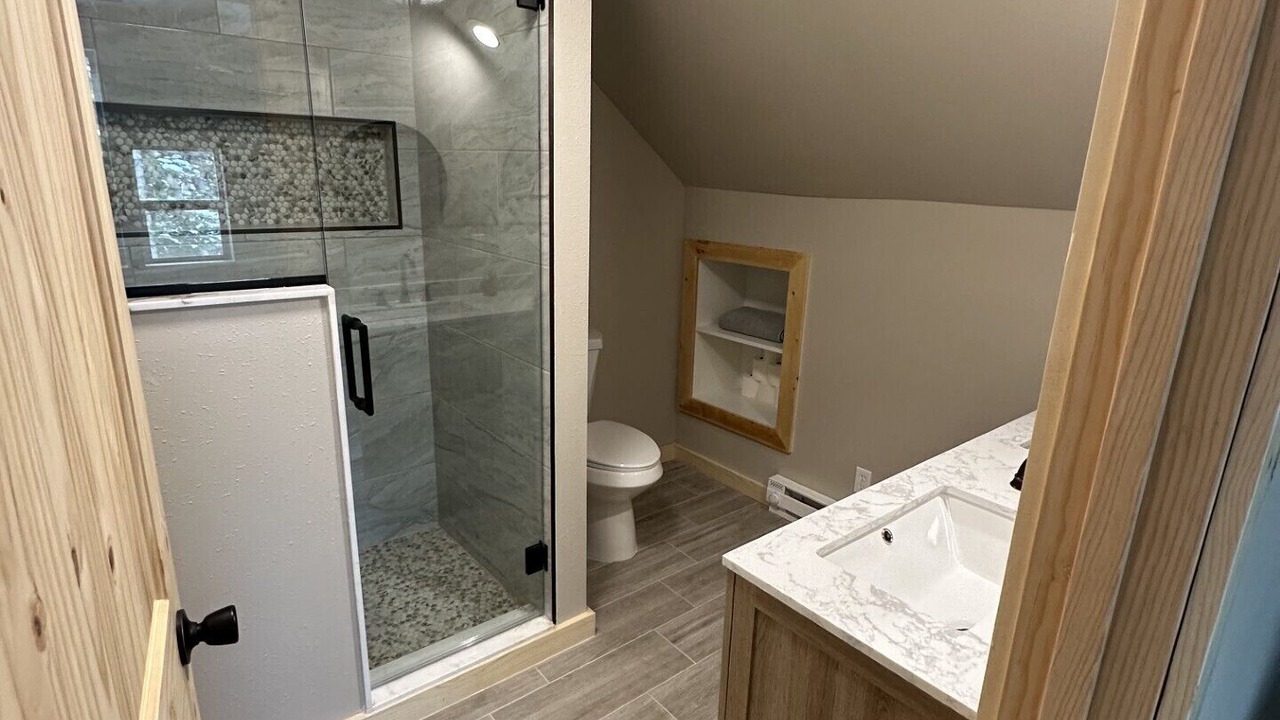 Photo of Bathroom in Garfield