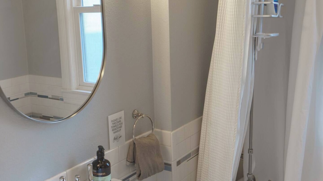 Photo of Bathroom in Sunnyside