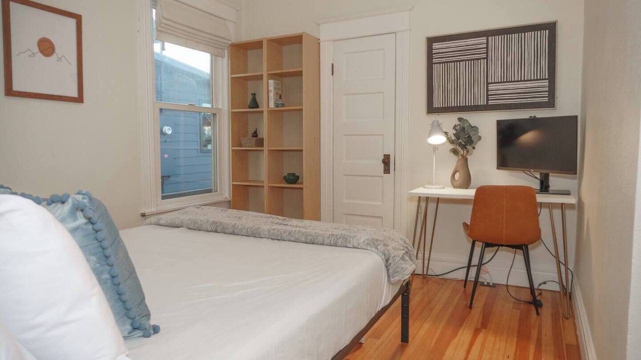 Photo of Bedroom in Sunnyside