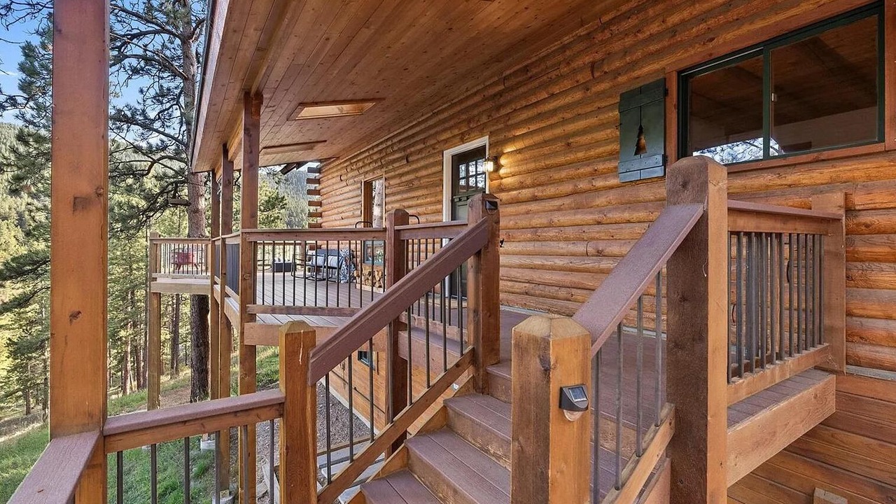 Photo of Patio Balcony in Evergreen