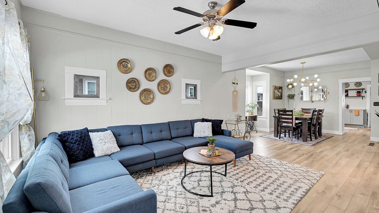 Photo of Livingroom in Englewood