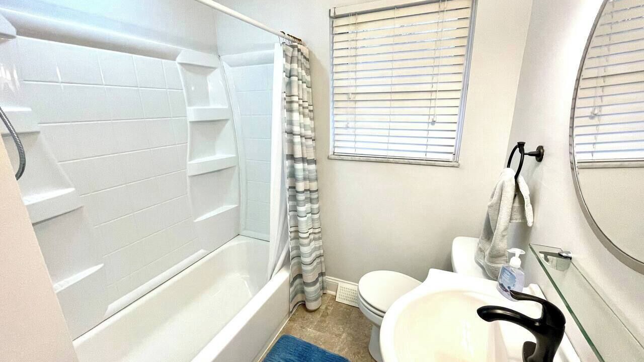 Photo of Bathroom in Gahanna
