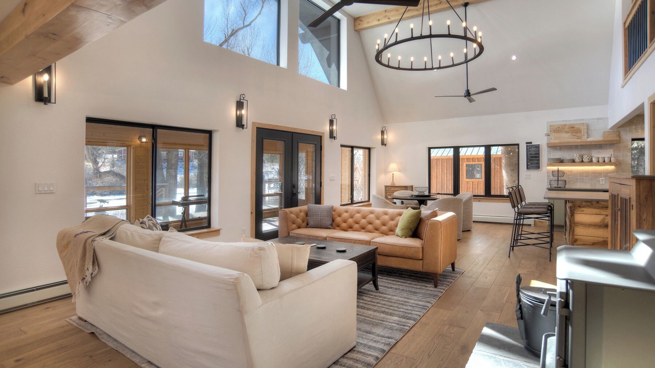 Photo of Livingroom in Rio Vista Estates