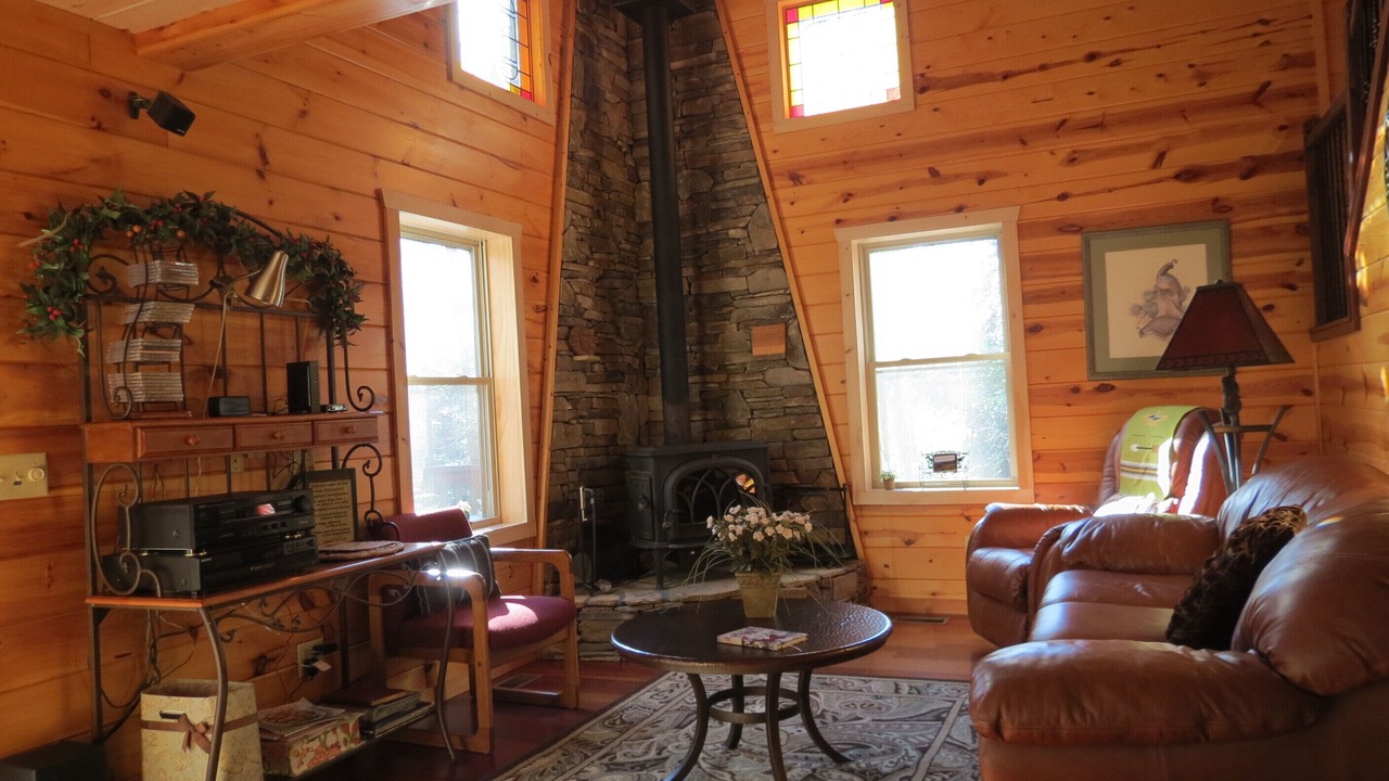 Photo of Bedroom in Ellijay