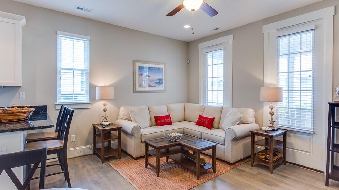 Photo of Livingroom in Northeast Virginia Beach