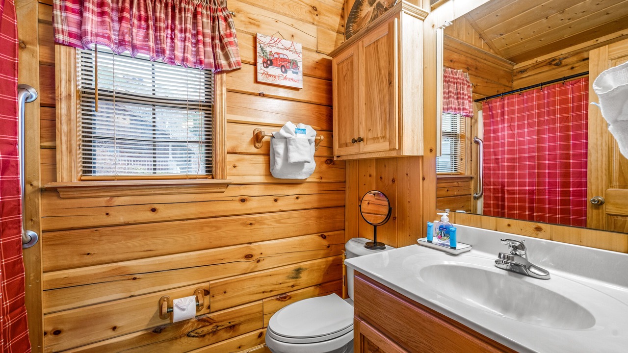 Photo of Bathroom in Sevierville