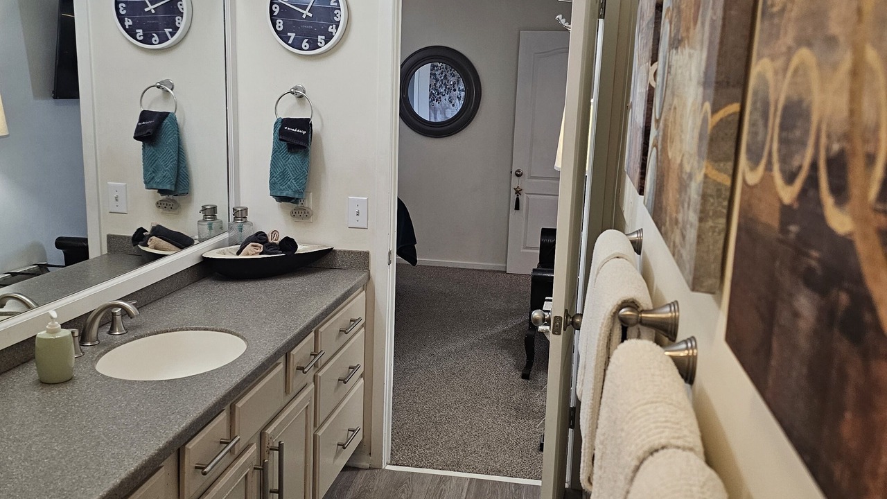 Photo of Bathroom in North Capitol