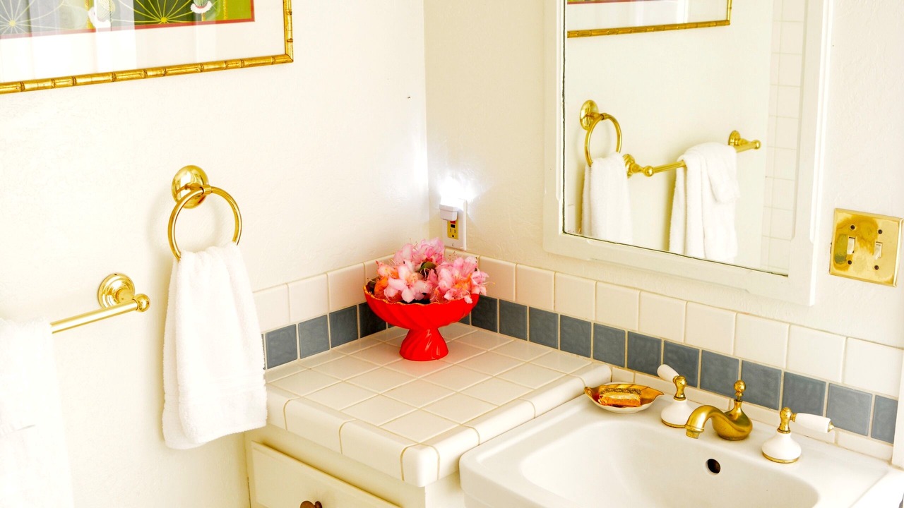 Photo of Bathroom in Freshwater