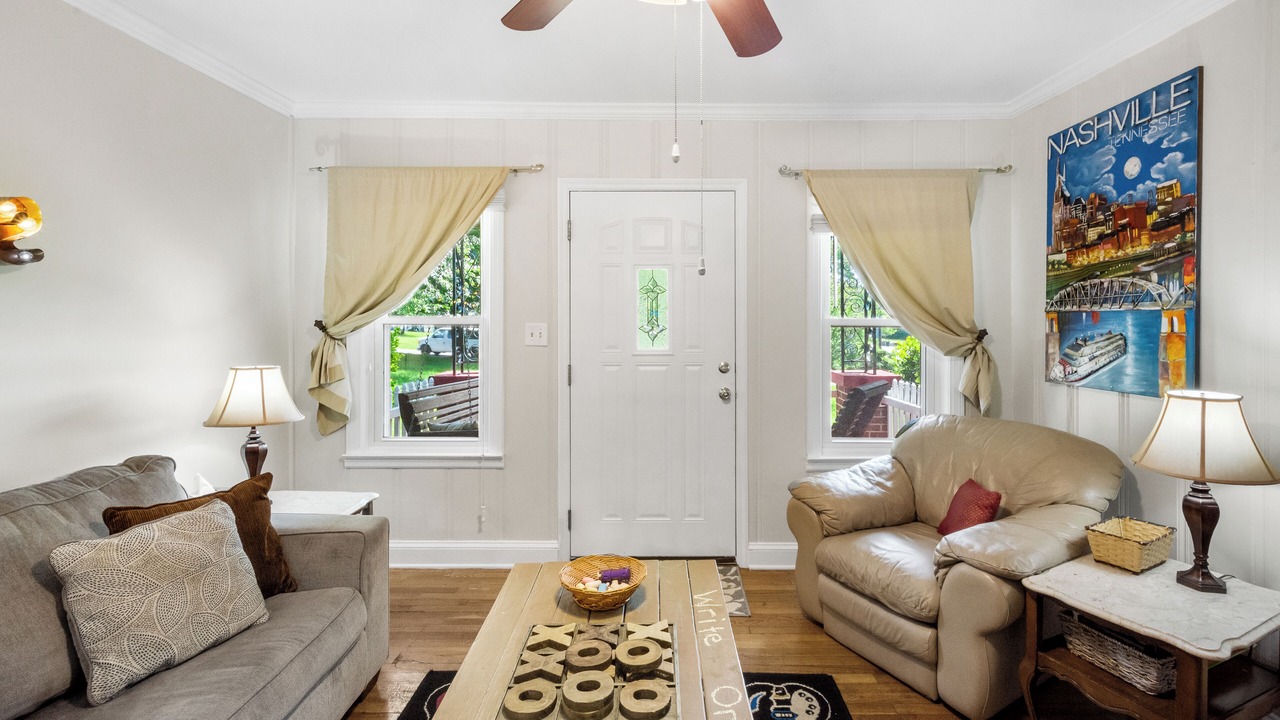 Photo of Livingroom in Nashville