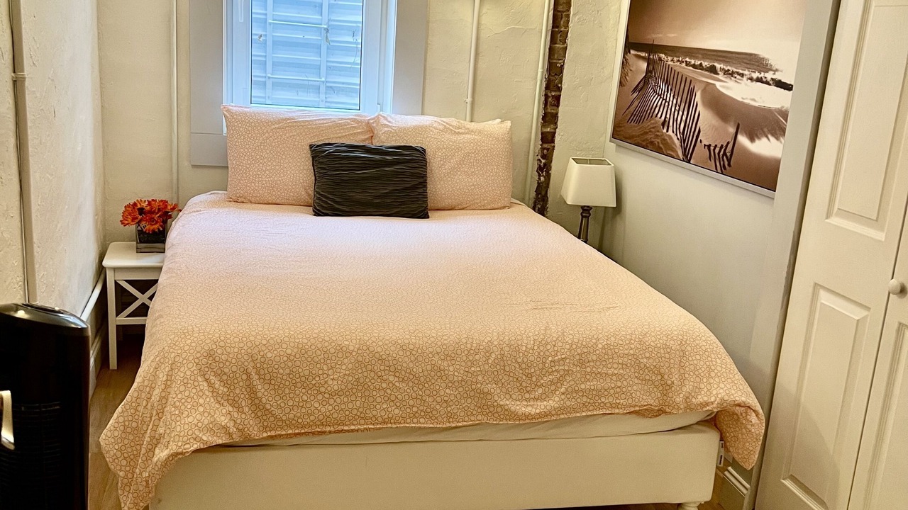 Photo of Bedroom in City Park