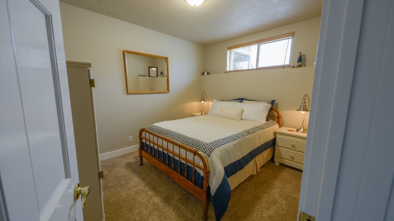 Photo of Bedroom in Bayshore