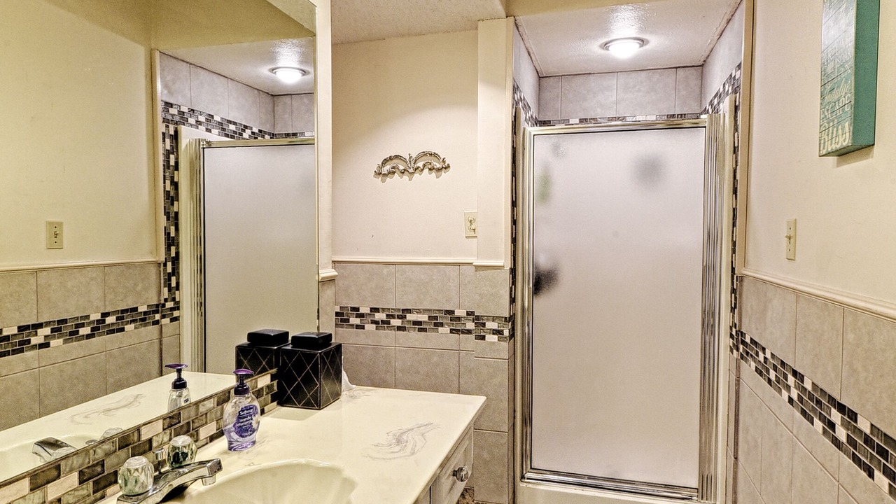 Photo of Bathroom in Las Colinas