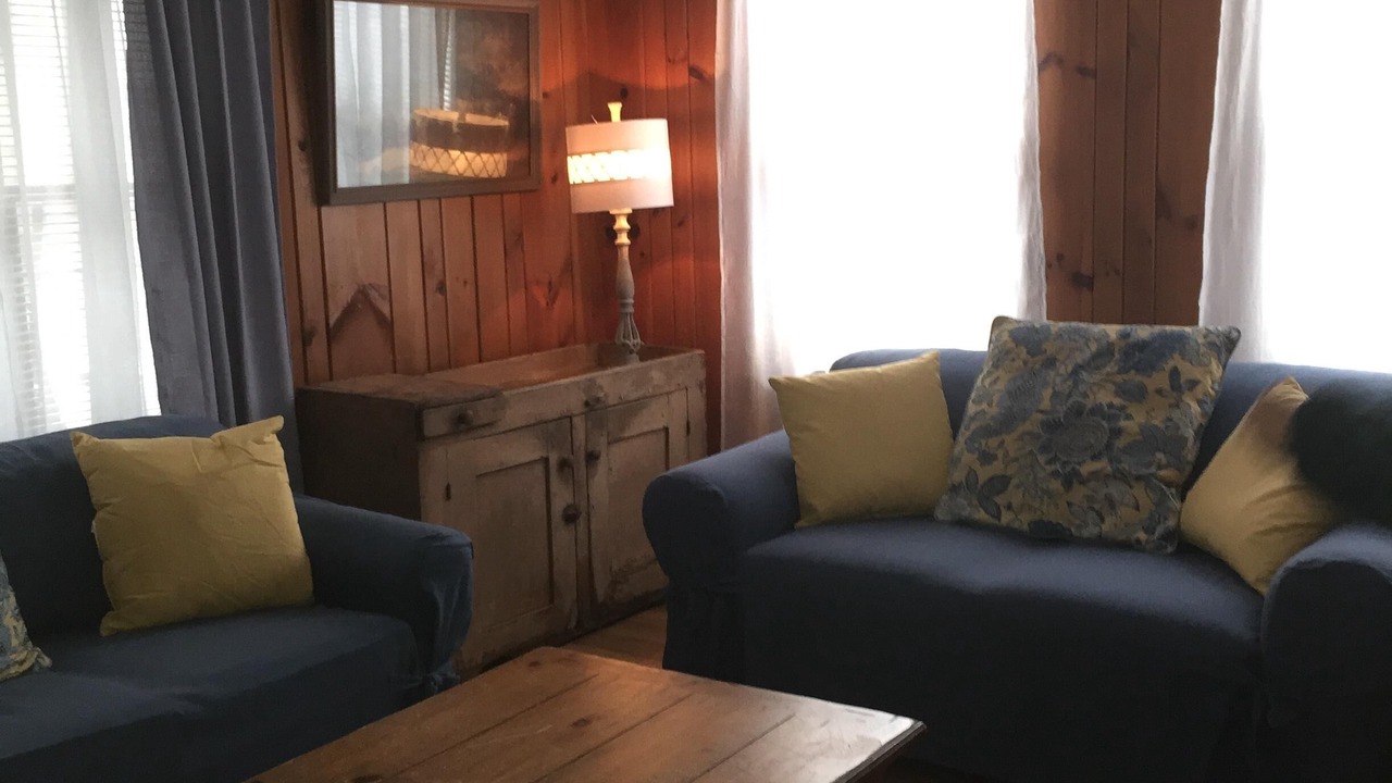 Photo of Livingroom in Bolton Landing