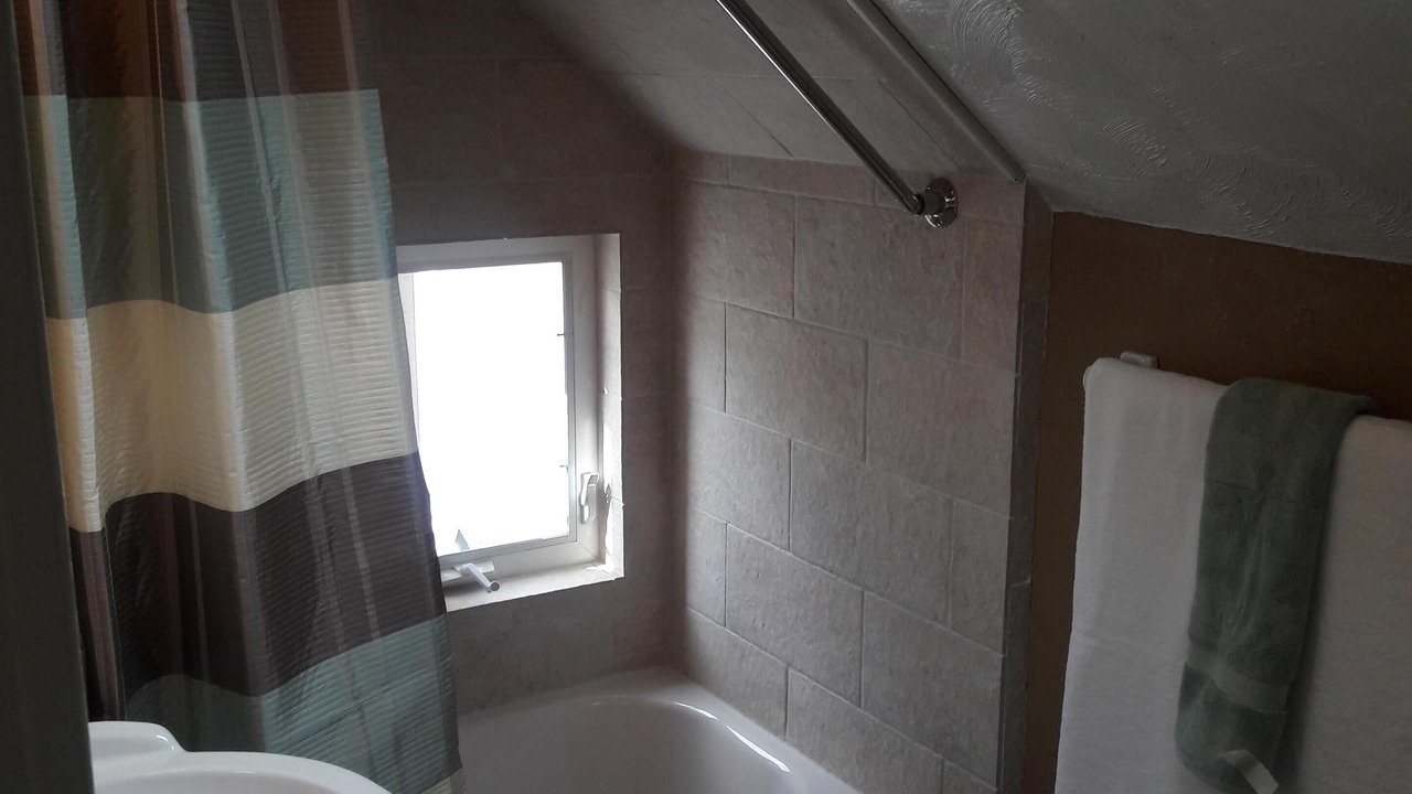 Photo of Bathroom in Golden