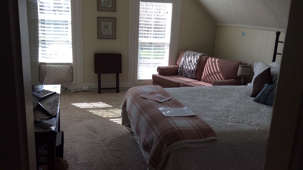 Photo of Bedroom in Golden
