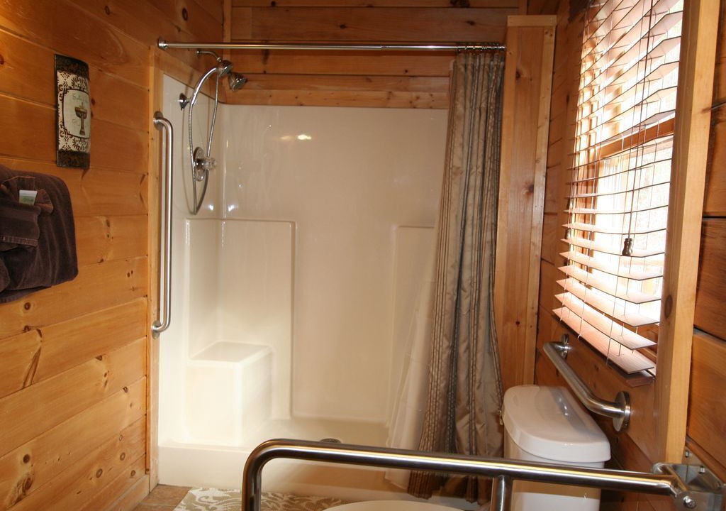 Photo of Bathroom in Pigeon Forge