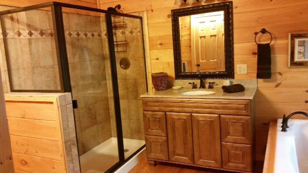 Photo of Bathroom in Pigeon Forge