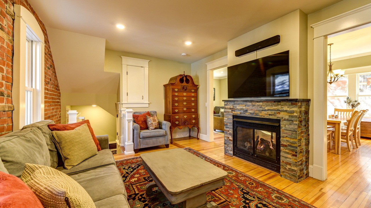 Photo of Livingroom in Whittier