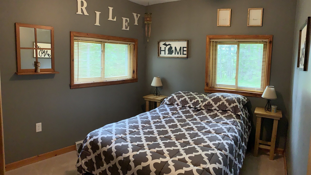 Photo of Bedroom in Trout Creek