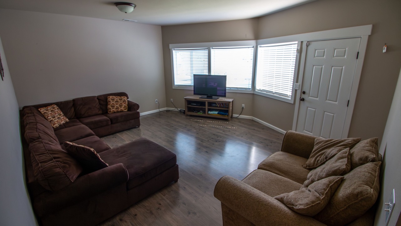 Photo of Livingroom in Manson