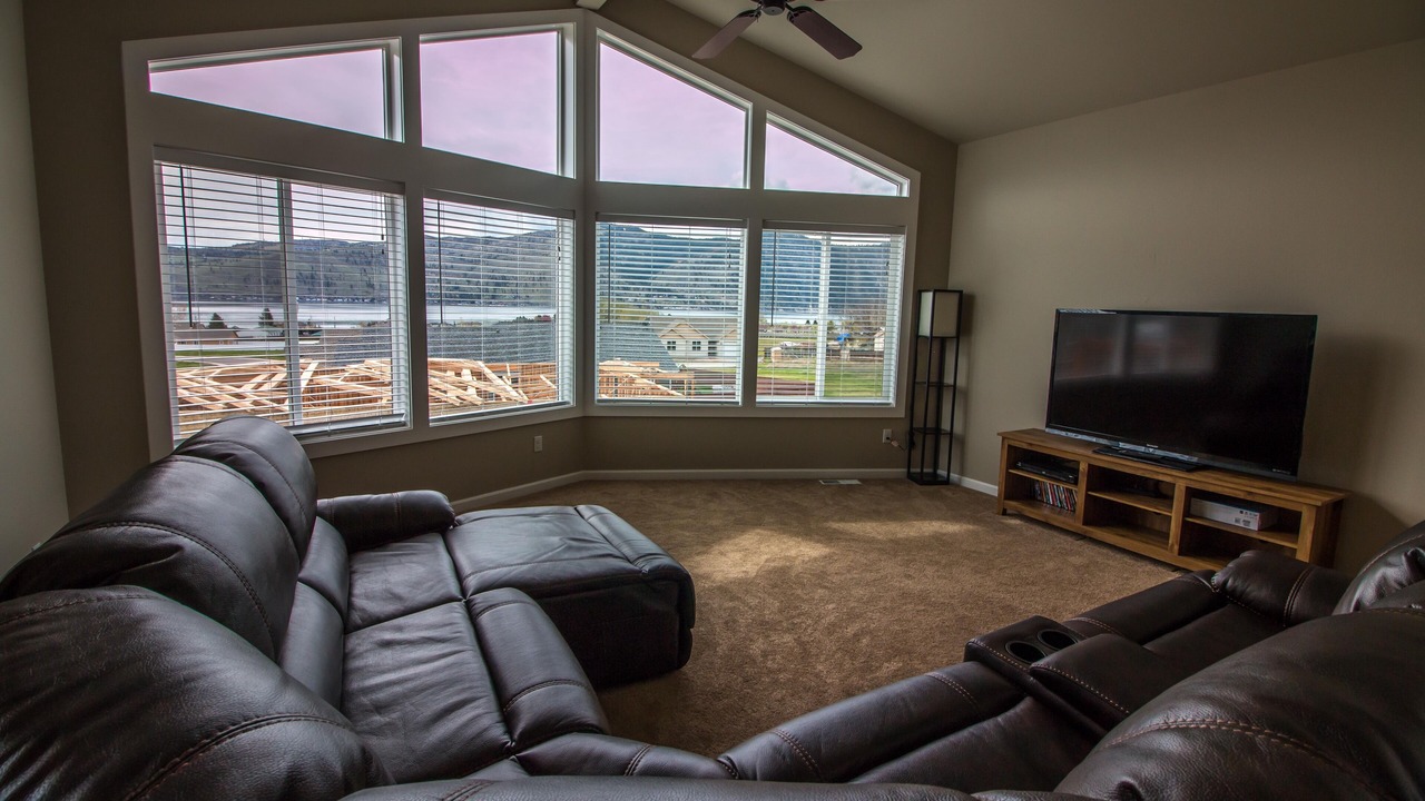 Photo of Livingroom in Manson