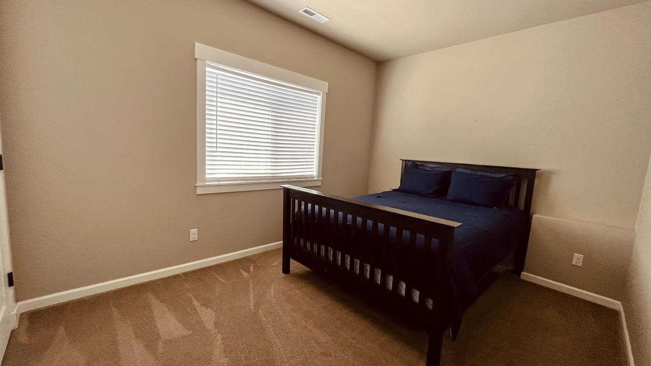 Photo of Bedroom in Manson