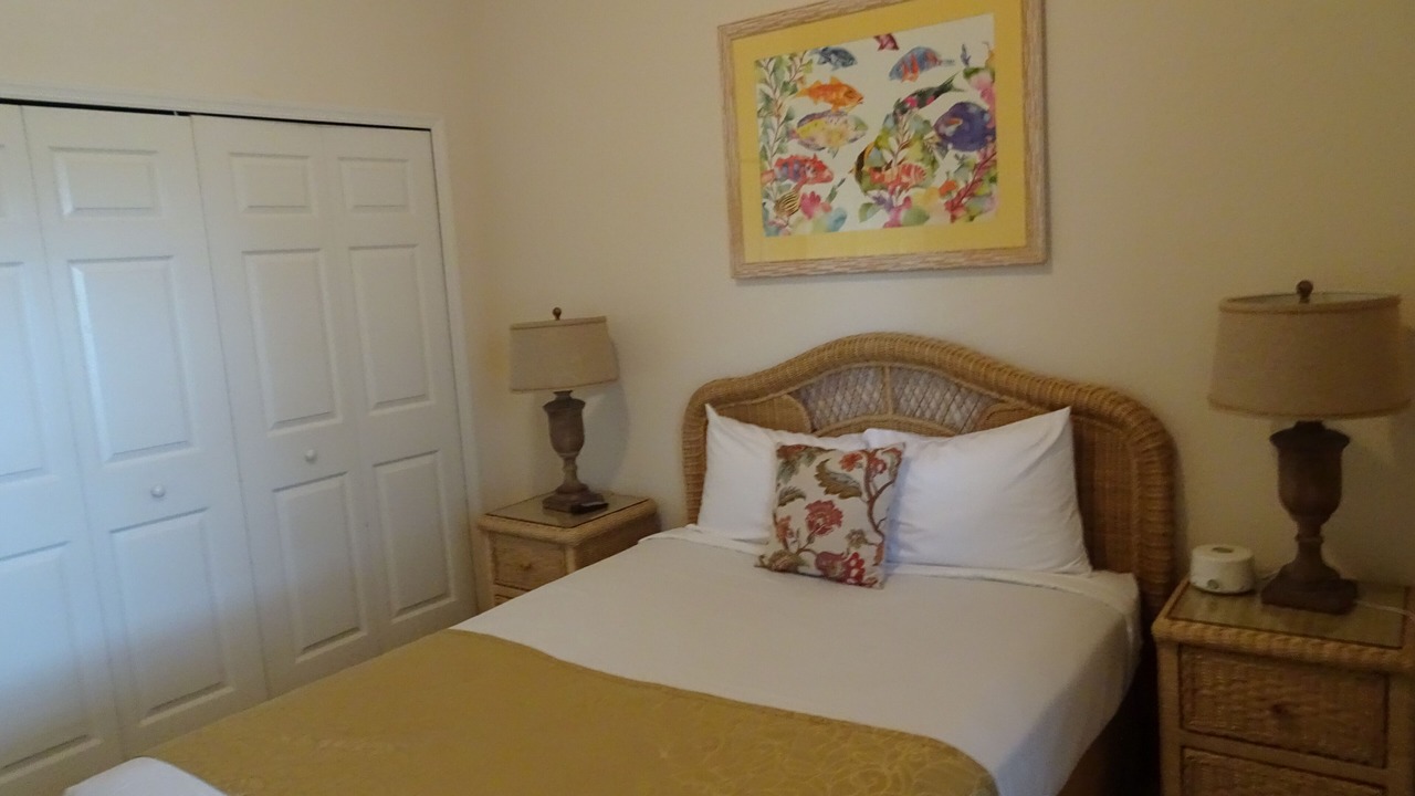 Photo of Bedroom in Bahama Bay