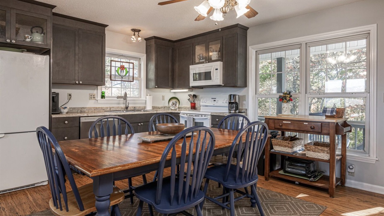 Photo of Kitchen in Hendersonville