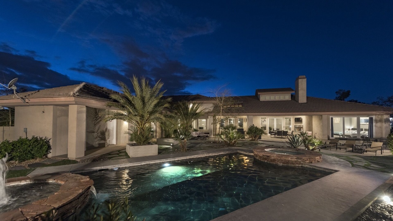 Photo of Outdoor in Canyon Gate