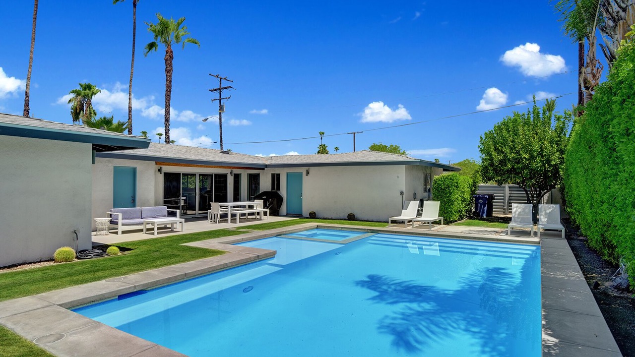 Photo of Outdoor in Tahquitz River Estates