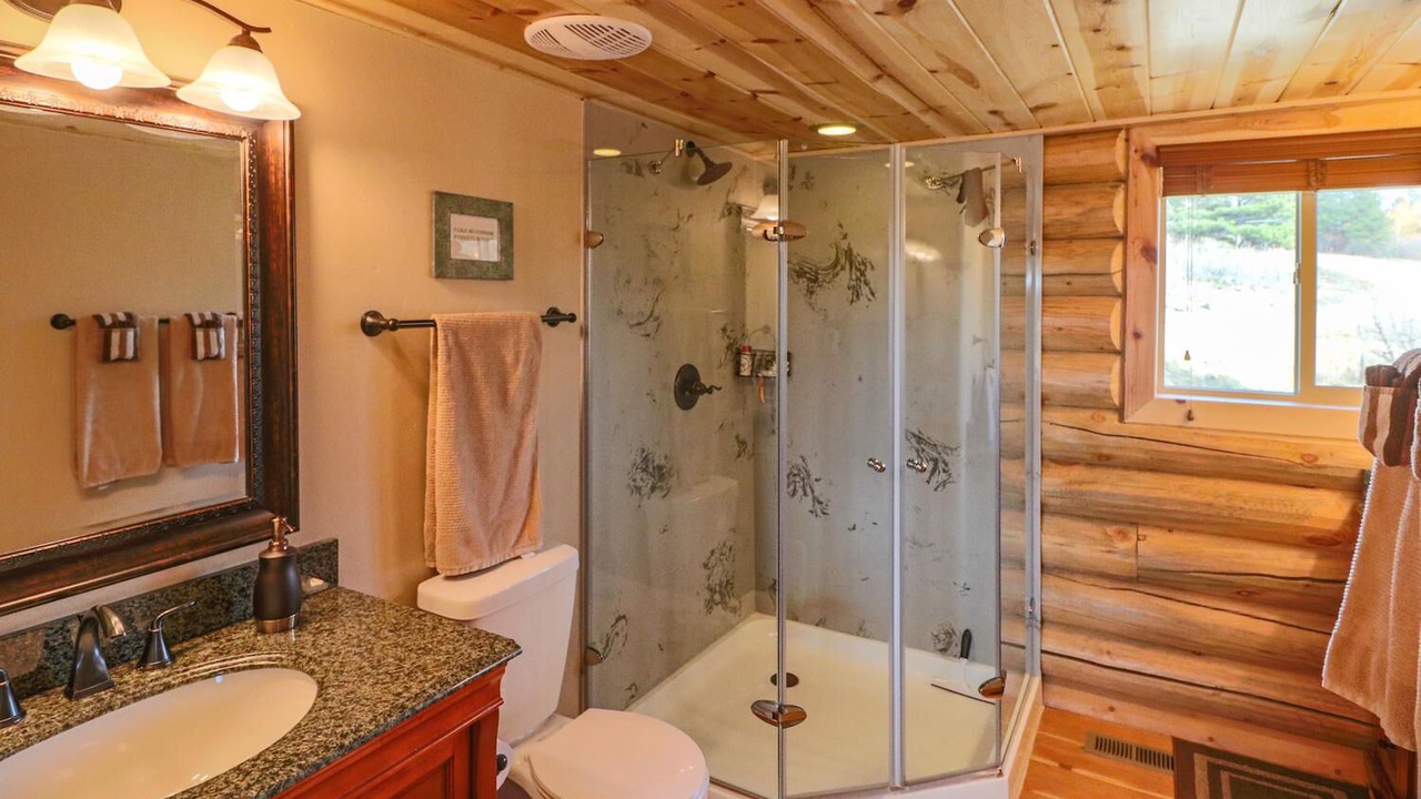 Photo of Bathroom in Twin Creek Village
