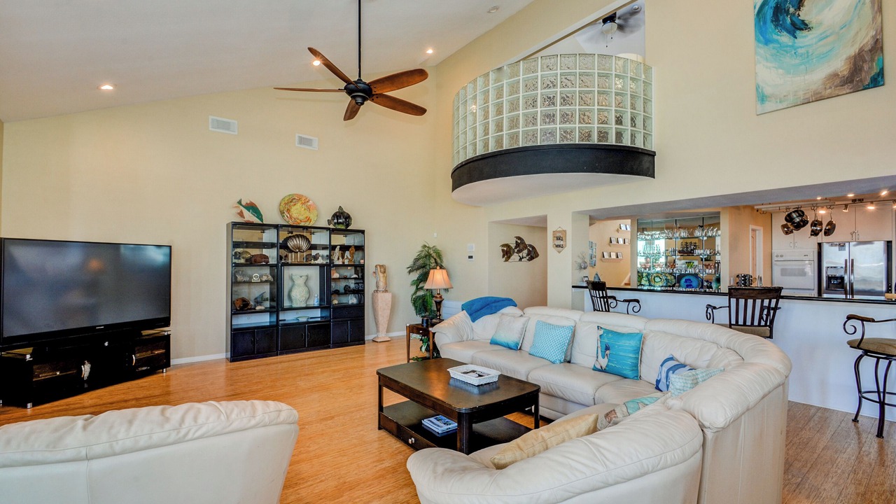 Photo of Others in Kahala Beach Estates