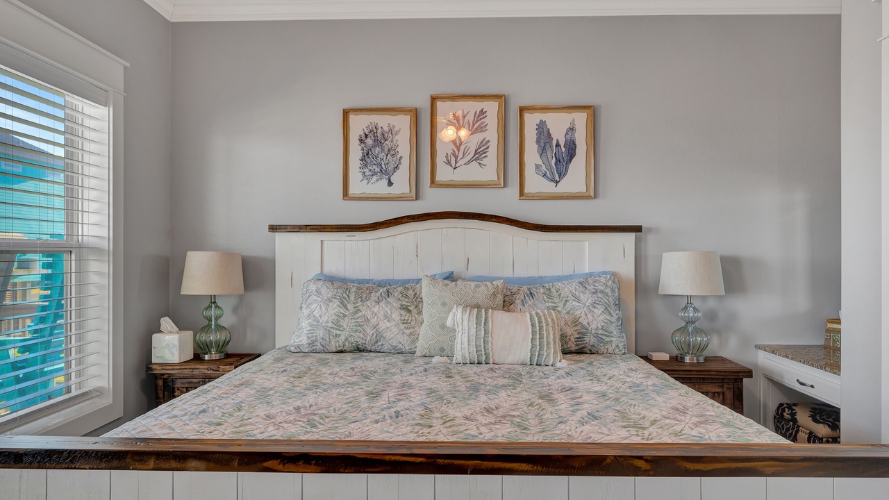 Photo of Bedroom in Crystal Beach