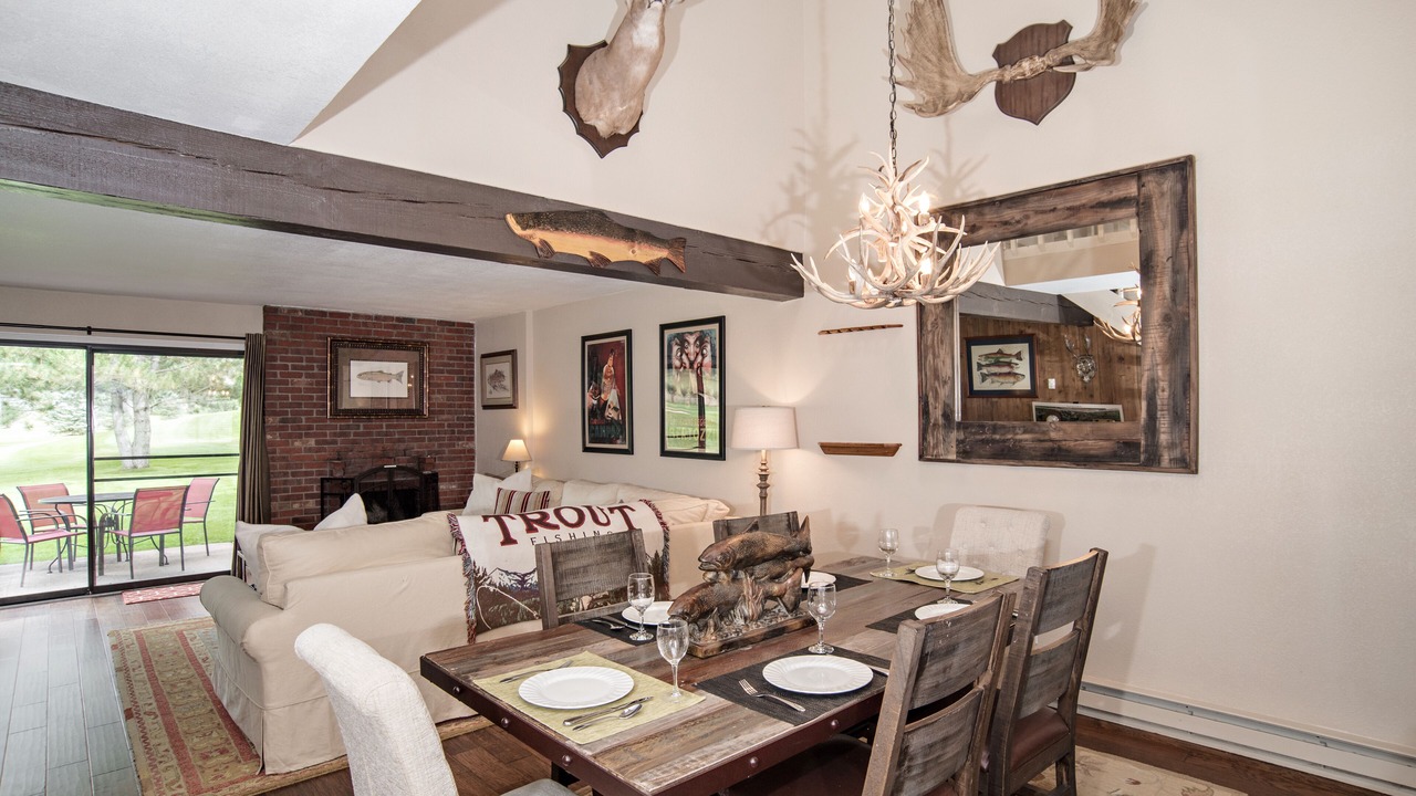 Photo of Livingroom in Carbondale