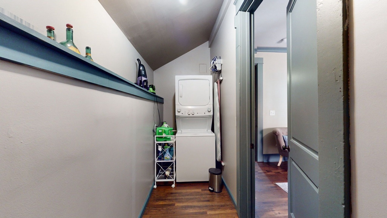 Photo of Bedroom in Maxwell