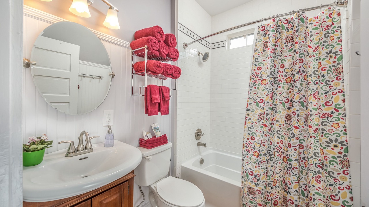 Photo of Bathroom in St. Elmo Improvement League