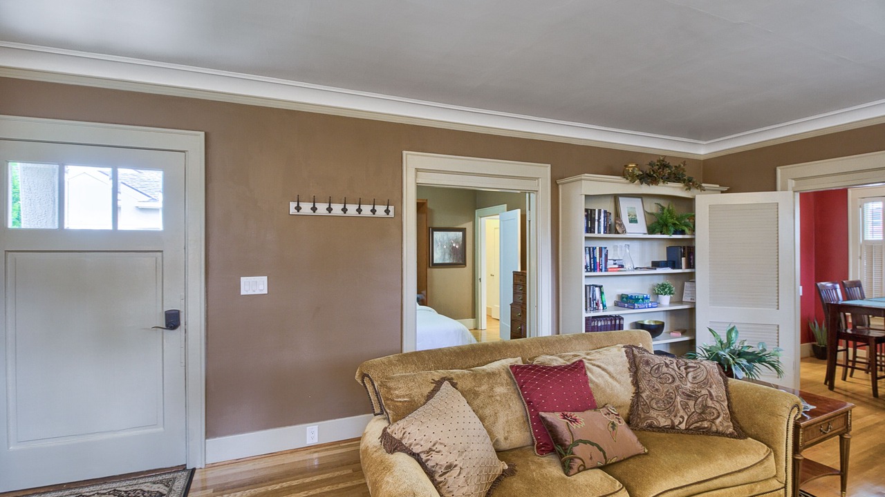 Photo of Livingroom in Lower Queen Anne
