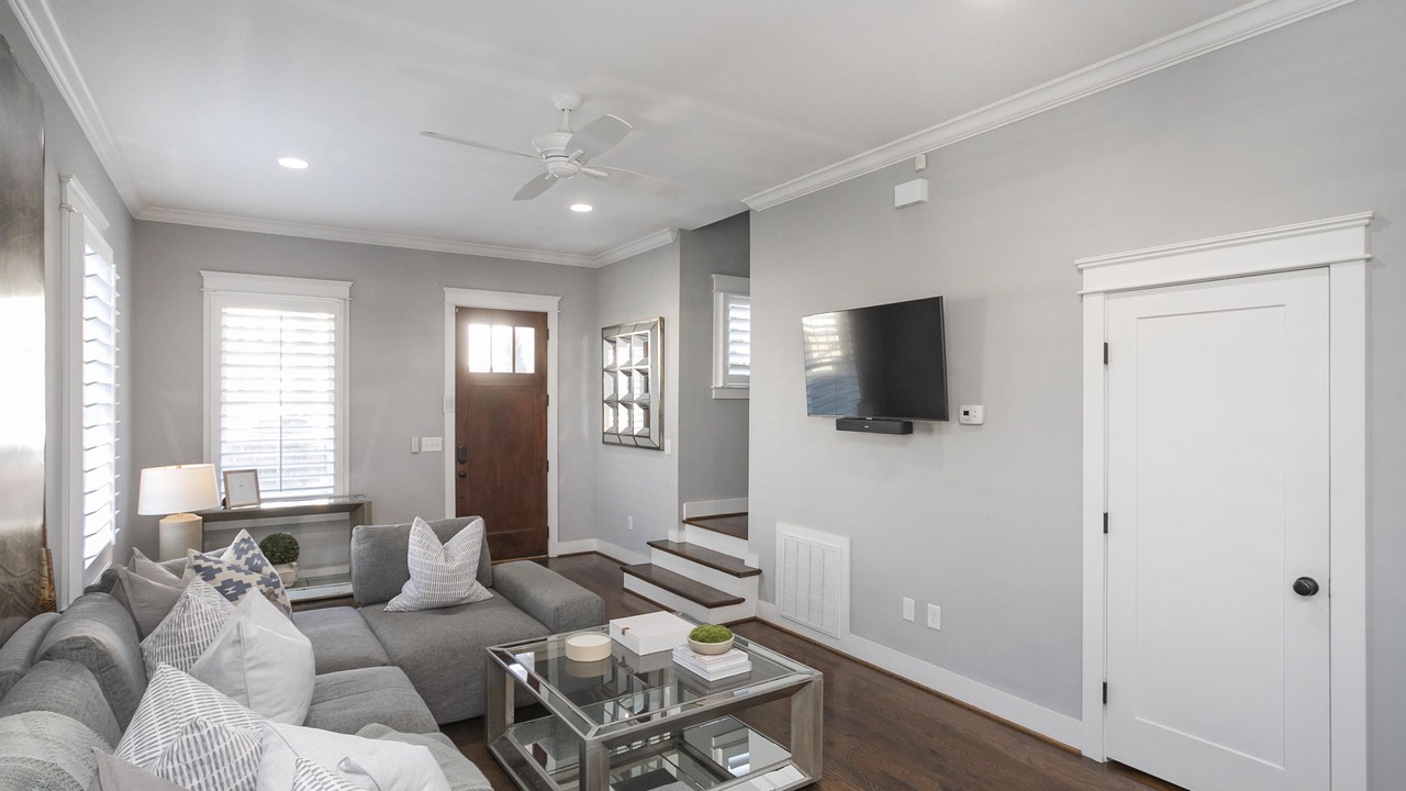 Photo of Livingroom in The Nations