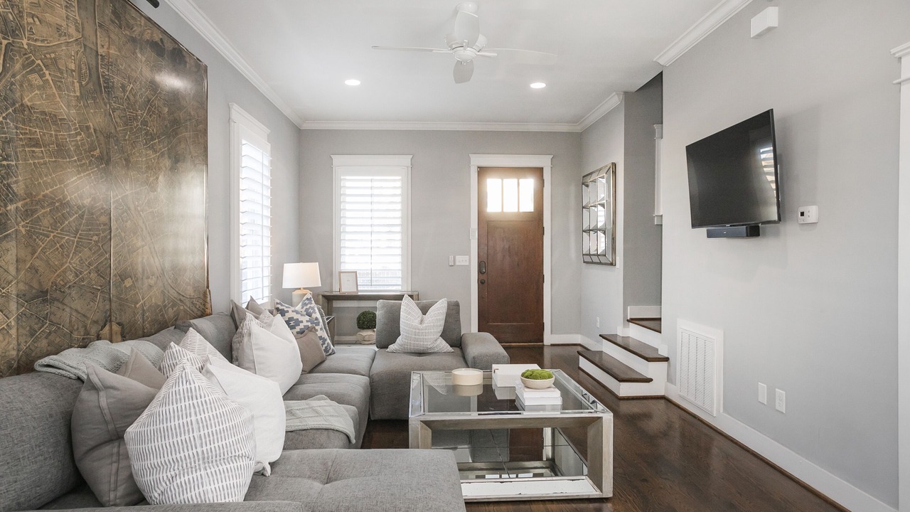 Photo of Livingroom in The Nations