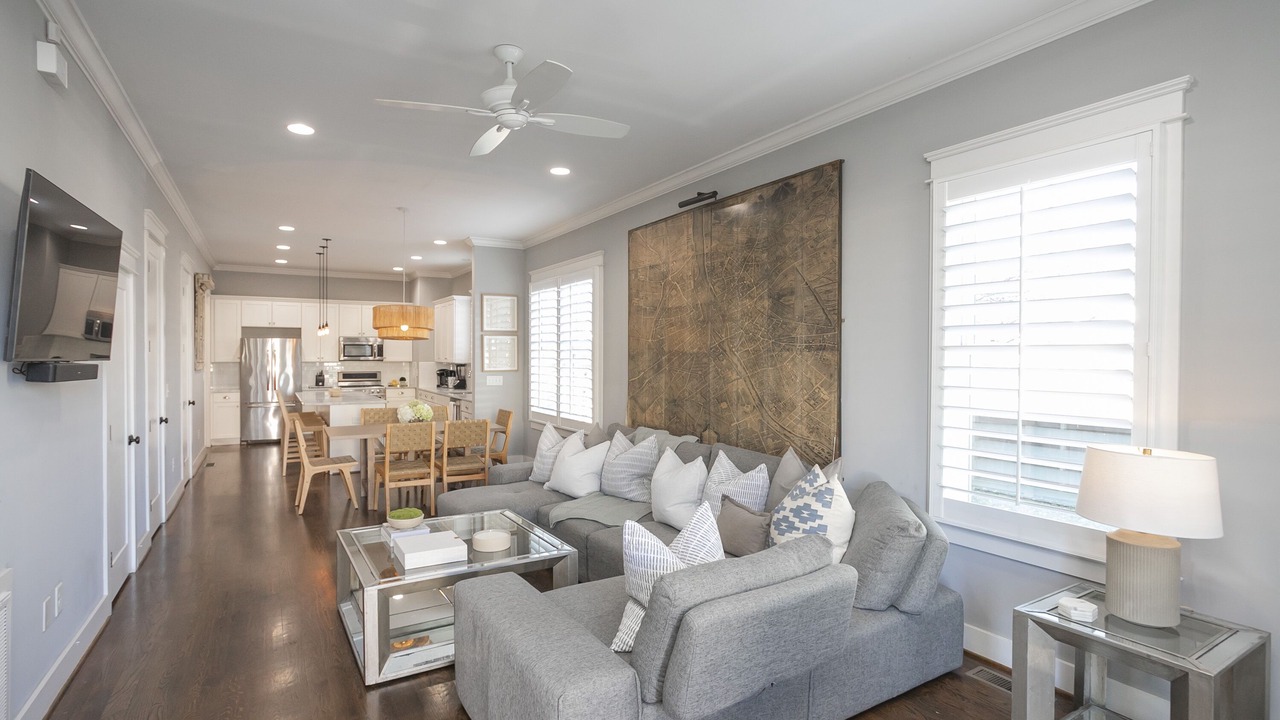 Photo of Livingroom in The Nations