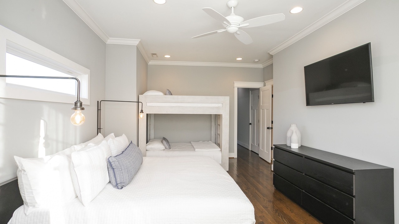 Photo of Bedroom in The Nations