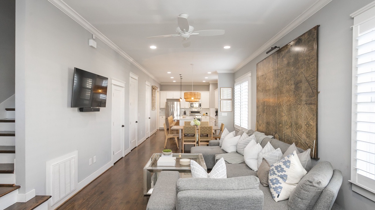 Photo of Livingroom in The Nations