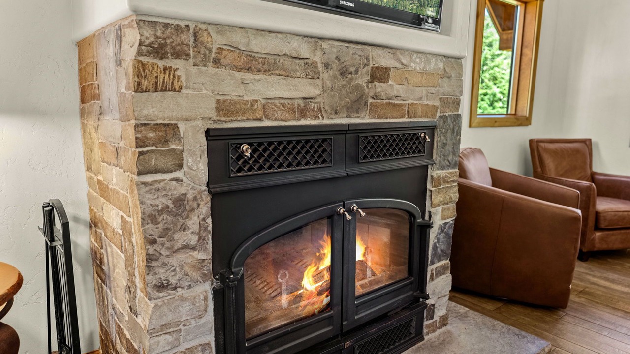 Photo of Livingroom in Columbine Lake