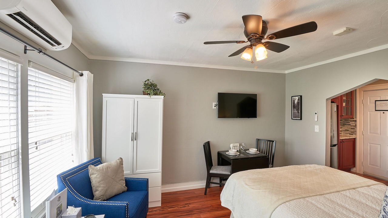 Photo of Bedroom in Newberg