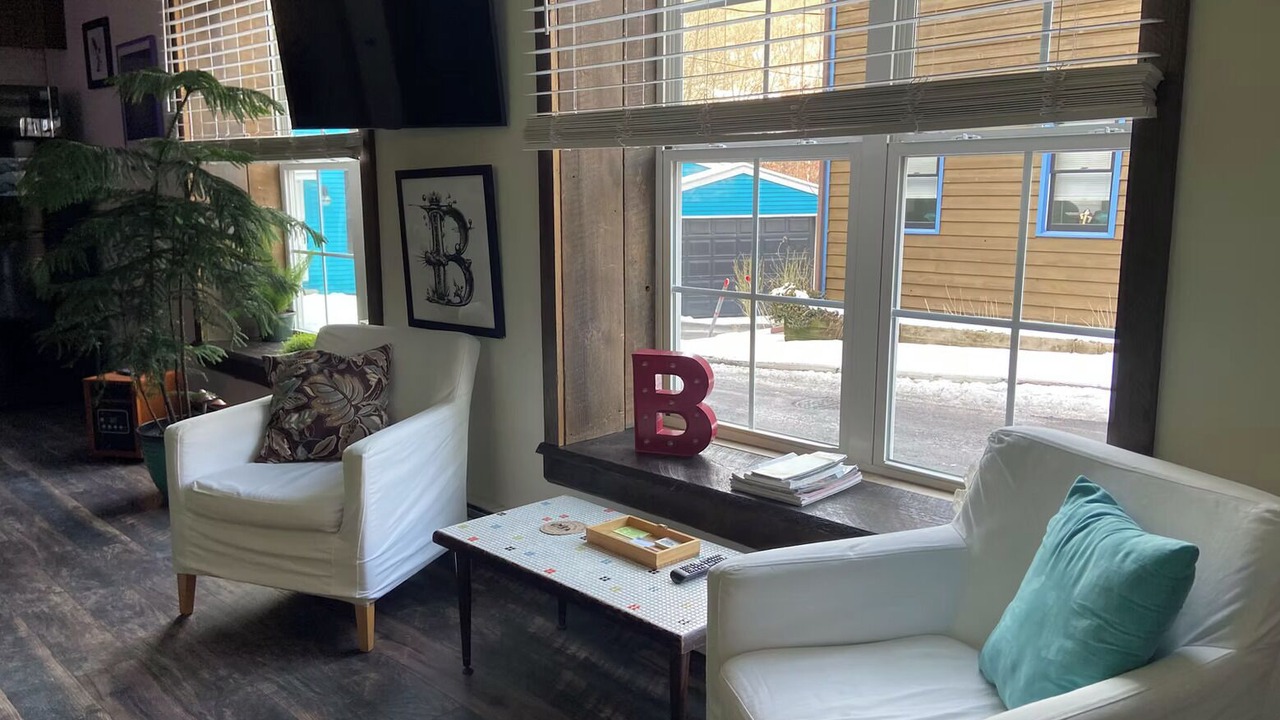 Photo of Livingroom in Ashfield