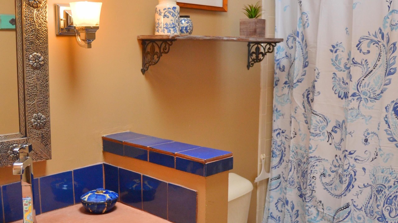 Photo of Bathroom in Huning Castle