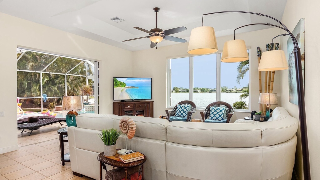 Photo of Outdoor in Pelican