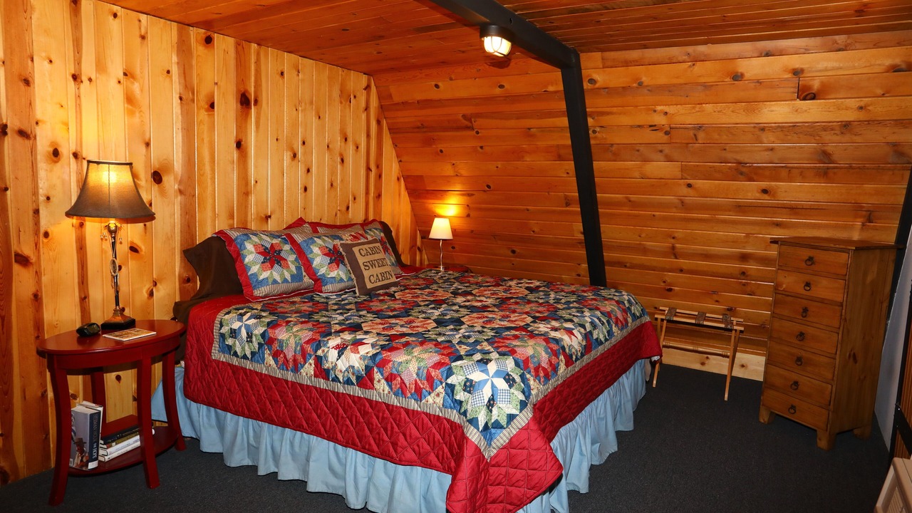 Photo of Bedroom in Red River